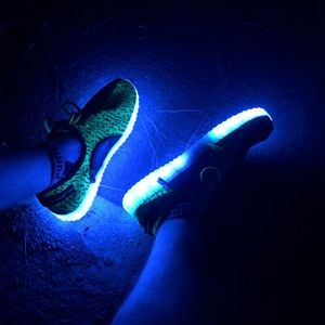 Mens light up shoe